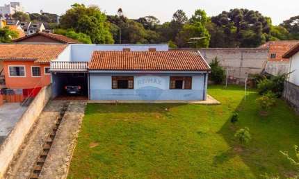 Casa para venda em Santa Cândida de 90.00m² com 3 Quartos e 2 Garagens