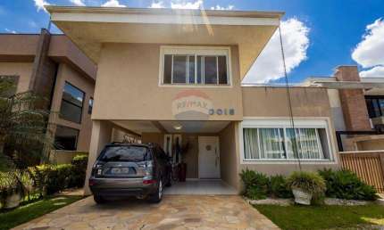 Sobrado para venda em Pineville de 220.00m² com 3 Quartos, 2 Suites e 4 Garagens
