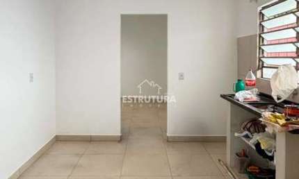 Casa para alugar em Vila Paulista de 100.00m² com 1 Quarto e 1 Garagem