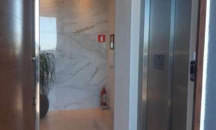 Sala Comercial para alugar em Medeiros de 26.00m² com 1 Garagem