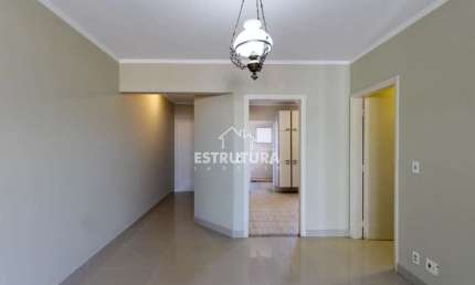 Apartamento para alugar em Centro de 107.00m² com 2 Quartos, 1 Suite e 1 Garagem