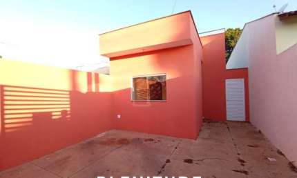 Casa para venda e aluguel em Chácaras Tv de 60.00m² com 2 Quartos e 1 Garagem