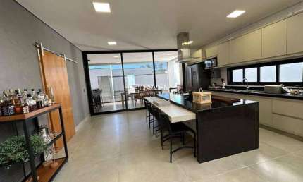 Casa de Condomínio para venda em Residencial Alto Do Castelo de 378.00m² com 4 Quartos, 4 Suites e 4 Garagens