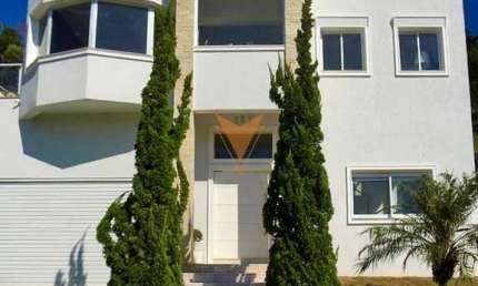 Casa para venda em Tamboré de 450.00m² com 5 Quartos, 5 Suites e 7 Garagens