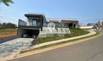 Casa para venda em Residencial Fazenda Santa Rosa - Fase 1 de 217.00m² com 3 Quartos, 3 Suites e 5 Garagens