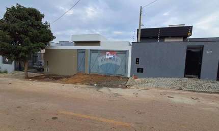 Casa para alugar em Portal Araçoiaba de 140.00m² com 3 Quartos e 2 Garagens