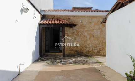 Casa para venda em Jardim Bela Vista de 231.00m² com 4 Quartos, 1 Suite e 3 Garagens