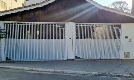 Casa para venda em Jardim Elias de 183.00m² com 3 Quartos, 2 Suites e 3 Garagens