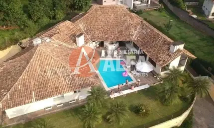 Casa para alugar em Chácara Granja Velha de 578.00m² com 4 Quartos, 4 Suites e 10 Garagens