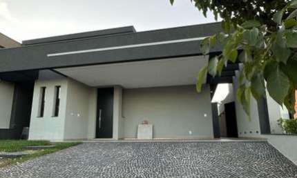 Casa de Condomínio para venda em Residencial E Comercial Palmares de 289.00m² com 3 Quartos, 3 Suites e 2 Garagens