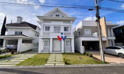 Casa de Condomínio para venda em Pinheirinho de 330.00m² com 2 Quartos e 2 Suites