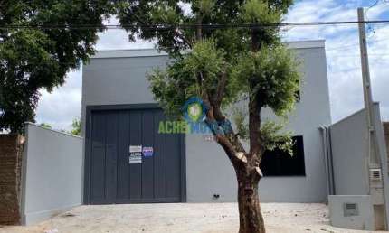 Galpão / Depósito / Armazém para venda em Dona Amélia de 250.00m² com 1 Quarto e 2 Garagens