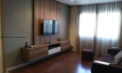 Sobrado para venda em Centro de 135.00m² com 3 Quartos, 3 Suites e 4 Garagens