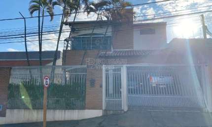 Sobrado para venda em Jardim Nova América de 306.00m² com 6 Quartos e 2 Suites
