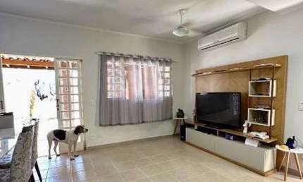 Casa de Condomínio para venda em Jardim Nossa Senhora De Fátima de 100.00m² com 3 Quartos, 1 Suite e 2 Garagens