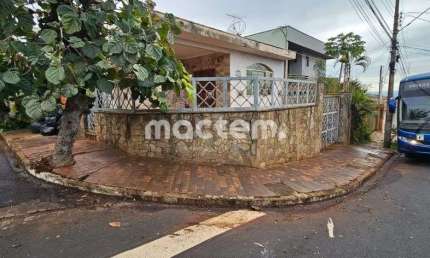 Casa para venda em Campos Elíseos de 262.00m² com 3 Quartos, 1 Suite e 4 Garagens