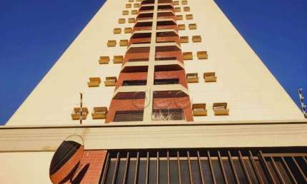 Apartamento para alugar em Alto de 140.00m² com 3 Quartos, 1 Suite e 2 Garagens