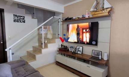 Sobrado para venda em Santa Cândida de 86.00m² com 3 Quartos e 2 Garagens