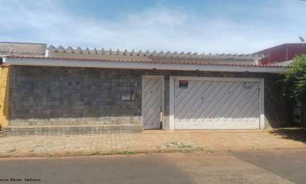 Casa para venda em Parque Residencial Lagoinha de 420.00m² com 3 Quartos e 2 Suites
