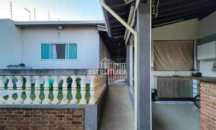 Casa para alugar em Centro (ajapi) de 460.00m² com 2 Quartos, 1 Suite e 10 Garagens
