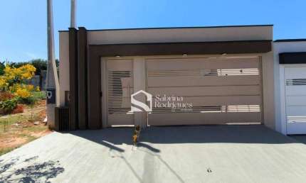 Casa para venda em Chácaras Alvorada de 86.00m² com 2 Quartos, 1 Suite e 2 Garagens