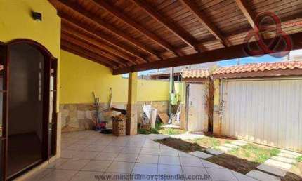Casa para venda em Parque Residencial Jundiaí de 130.00m² com 3 Quartos, 1 Suite e 3 Garagens