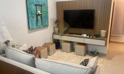 Casa para alugar em Jardim Valencia de 250.00m² com 3 Quartos, 3 Suites e 4 Garagens