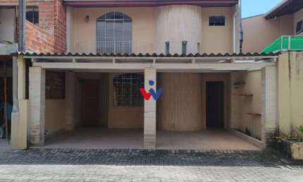 Casa para venda em Xaxim de 125.00m² com 3 Quartos e 2 Garagens