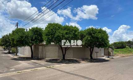Casa para venda em Residencial Vila Flora de 100.00m² com 3 Quartos, 1 Suite e 2 Garagens