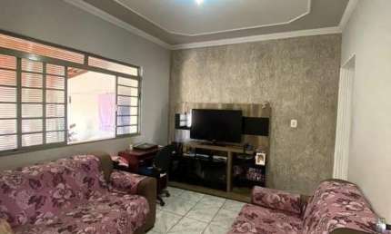 Casa para venda em Jardim Nova Europa de 186.34m² com 3 Quartos e 2 Garagens