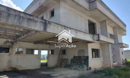 Casa para venda em Lavapés de 560.00m² com 4 Quartos, 4 Suites e 6 Garagens