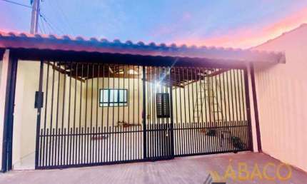 Casa para venda em Jardim Cardinalli de 100.00m² com 2 Quartos, 1 Suite e 2 Garagens