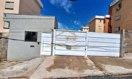 Apartamento para alugar em Jardim Santa Lúcia de 46.00m² com 2 Quartos e 1 Garagem