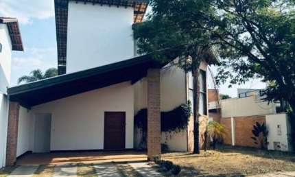 Sobrado para alugar em Parque Tecnológico Damha I São Carlos de 242.00m² com 3 Quartos, 3 Suites e 4 Garagens