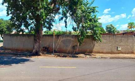 Terreno para venda em Residencial Santa Lúcia de 695.10m²