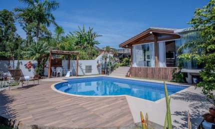 Casa para venda em Jundiaizinho (terra Preta) de 248.00m² com 3 Quartos, 2 Suites e 4 Garagens