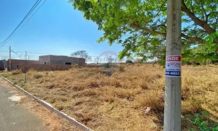 Terreno à venda no Centro, Serra Azul 
