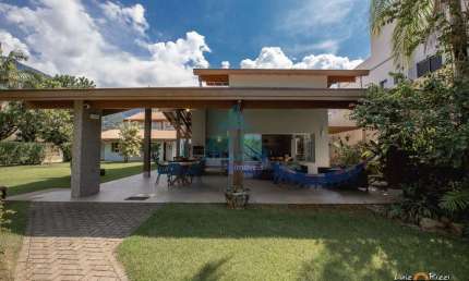 Casa para venda em Condomínio Lagoinha de 890.00m² com 4 Quartos, 4 Suites e 4 Garagens