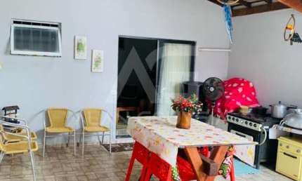Casa para venda em Residencial Água Branca de 160.00m² com 3 Quartos e 2 Garagens