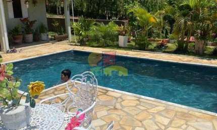 Casa para venda em Pinhalzinho de 1000.00m² com 4 Quartos e 6 Garagens