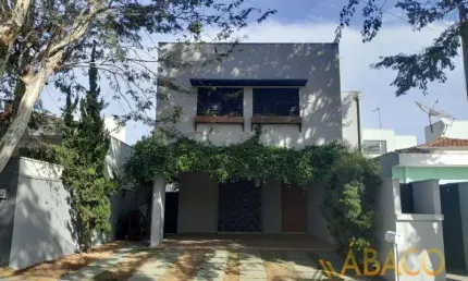 Casa para venda em Residencial Samambaia de 166.00m² com 3 Quartos, 1 Suite e 2 Garagens
