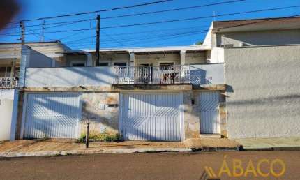 Casa para venda em Jardim Macarengo de 226.00m² com 3 Quartos, 2 Suites e 2 Garagens