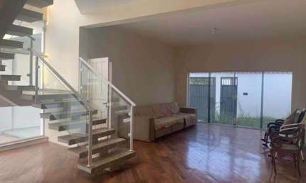 Casa para venda e aluguel em Vila Oliveira de 242.00m² com 2 Quartos, 1 Suite e 2 Garagens