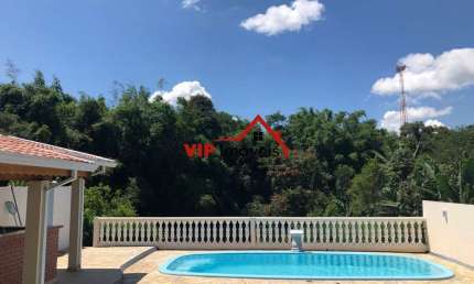 Chácara para alugar em Roseira de 622.00m² com 2 Quartos e 3 Garagens