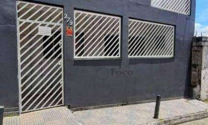 Casa para alugar em Vila Paraíso de 80.00m² com 2 Quartos e 1 Suite