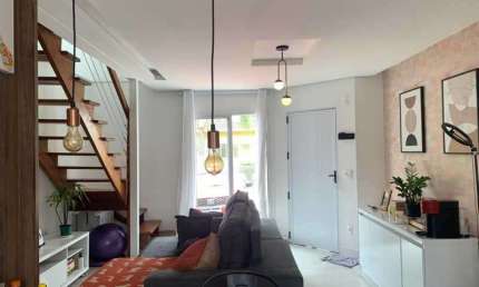Casa para venda em Vila Caputera de 81.50m² com 2 Quartos e 2 Garagens