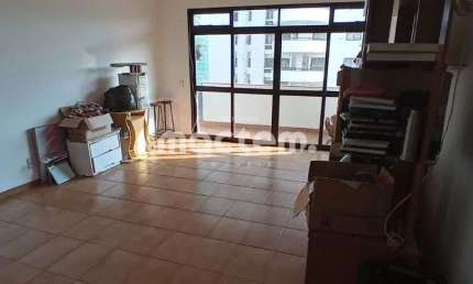 Apartamento para venda em Centro de 148.00m² com 4 Quartos, 1 Suite e 1 Garagem