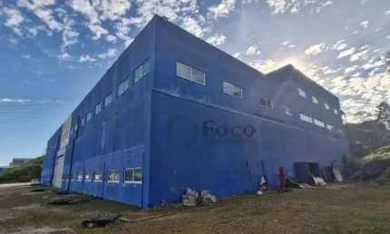 Galpão / Depósito / Armazém para alugar em Jardim Ferrão de 10000.00m² com 200 Garagens