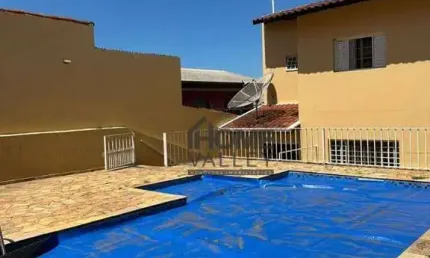 Casa para venda em Jardim Valença de 242.00m² com 3 Quartos, 1 Suite e 4 Garagens