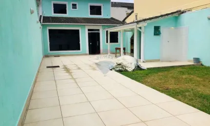 Casa para alugar em Vargem Pequena de 108.00m² com 2 Quartos e 4 Garagens